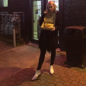 Meet your Posher, Jane